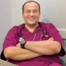 دكتور أحمد شكر - أخصائي أمراض الباطنة والحميات